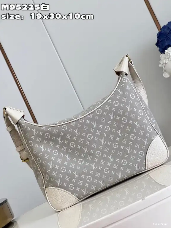 LOUIS VUITTON BOULOGNE 0522
